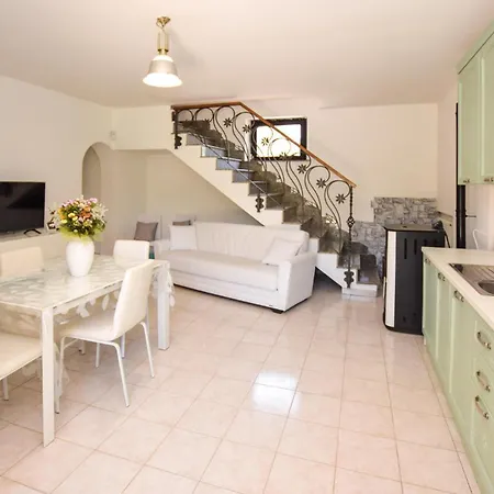 2 Bedroom Cozy In *
